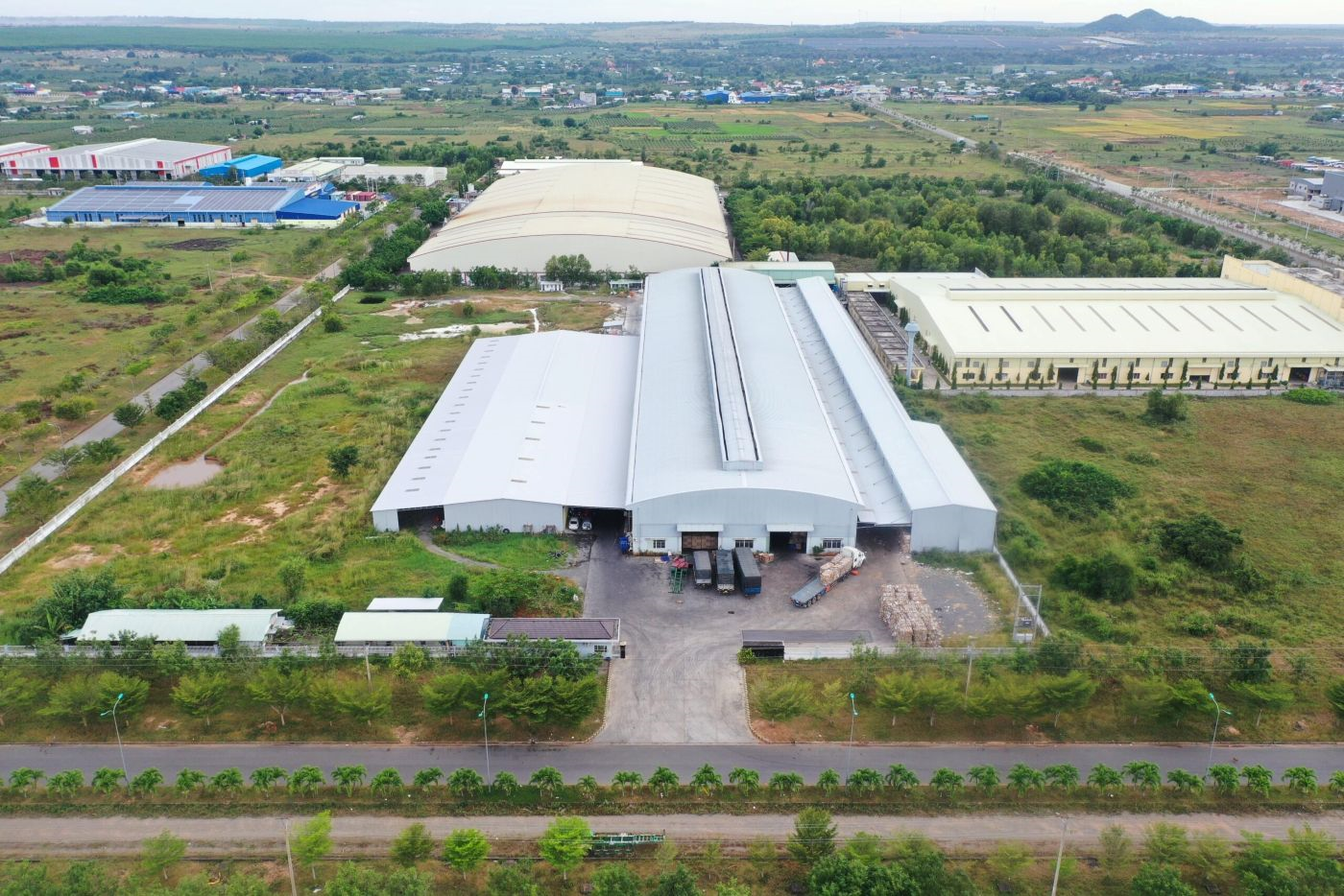 Dịch vụ bảo vệ chuyên nghiệp cho nhà máy, kho bãi tại Khu công nghiệp Hàm Kiệm 1, Hàm Kiệm 2