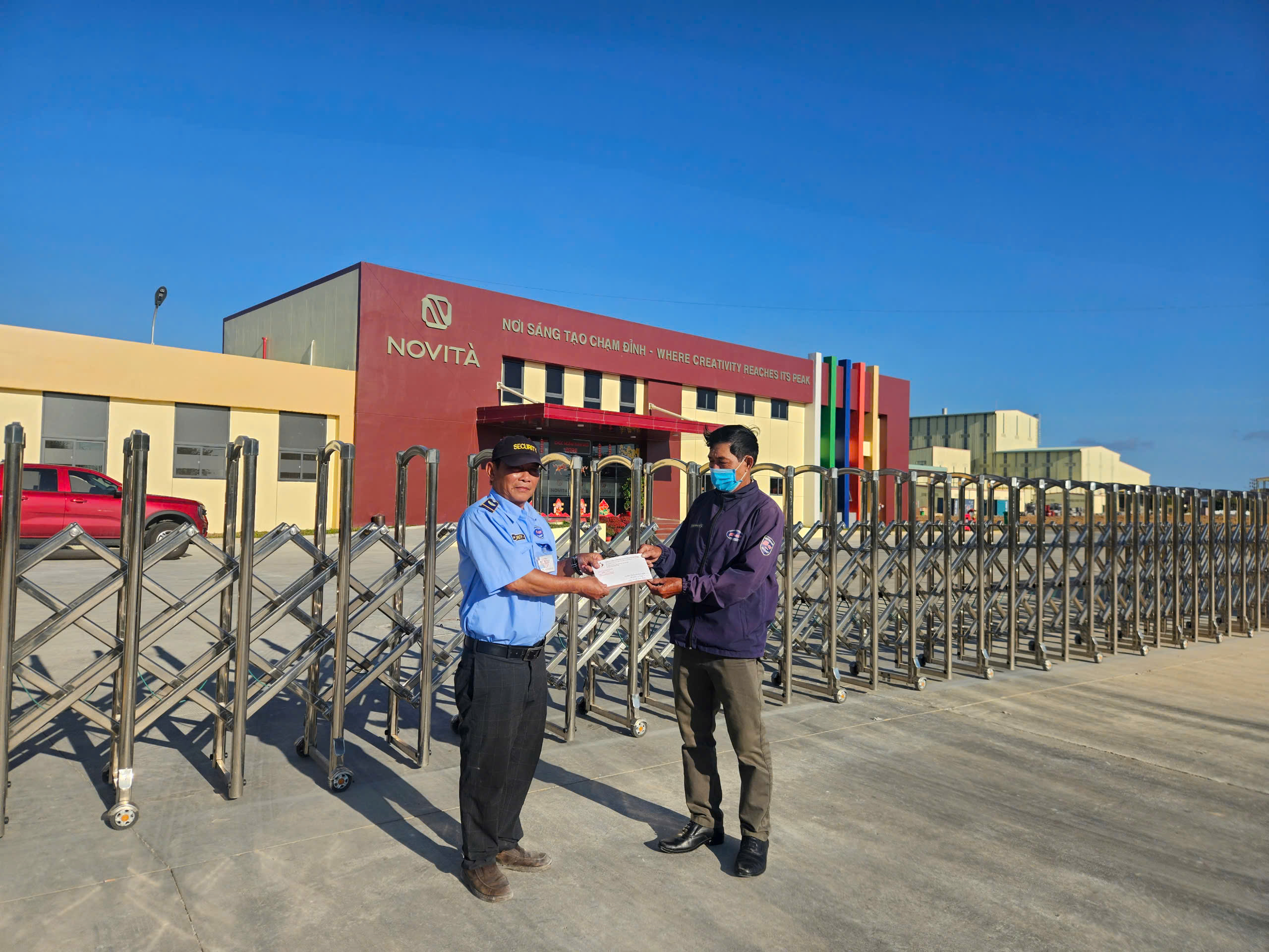 Triển Khai Khen Thưởng Nhân Viên Đạt Thành Tích Tốt Trong Tháng – Dịch Vụ Bảo Vệ QB247